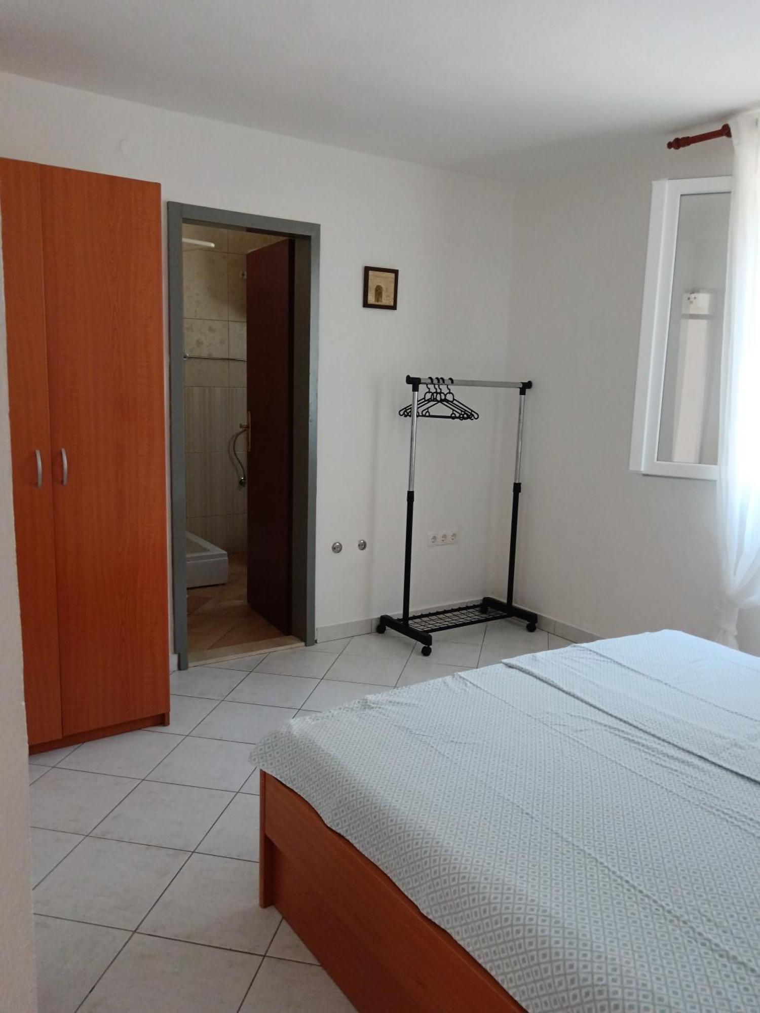 Apartmani More Комарна Екстер'єр фото