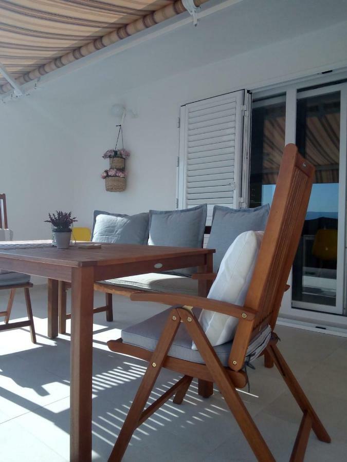 Apartmani More Комарна Екстер'єр фото